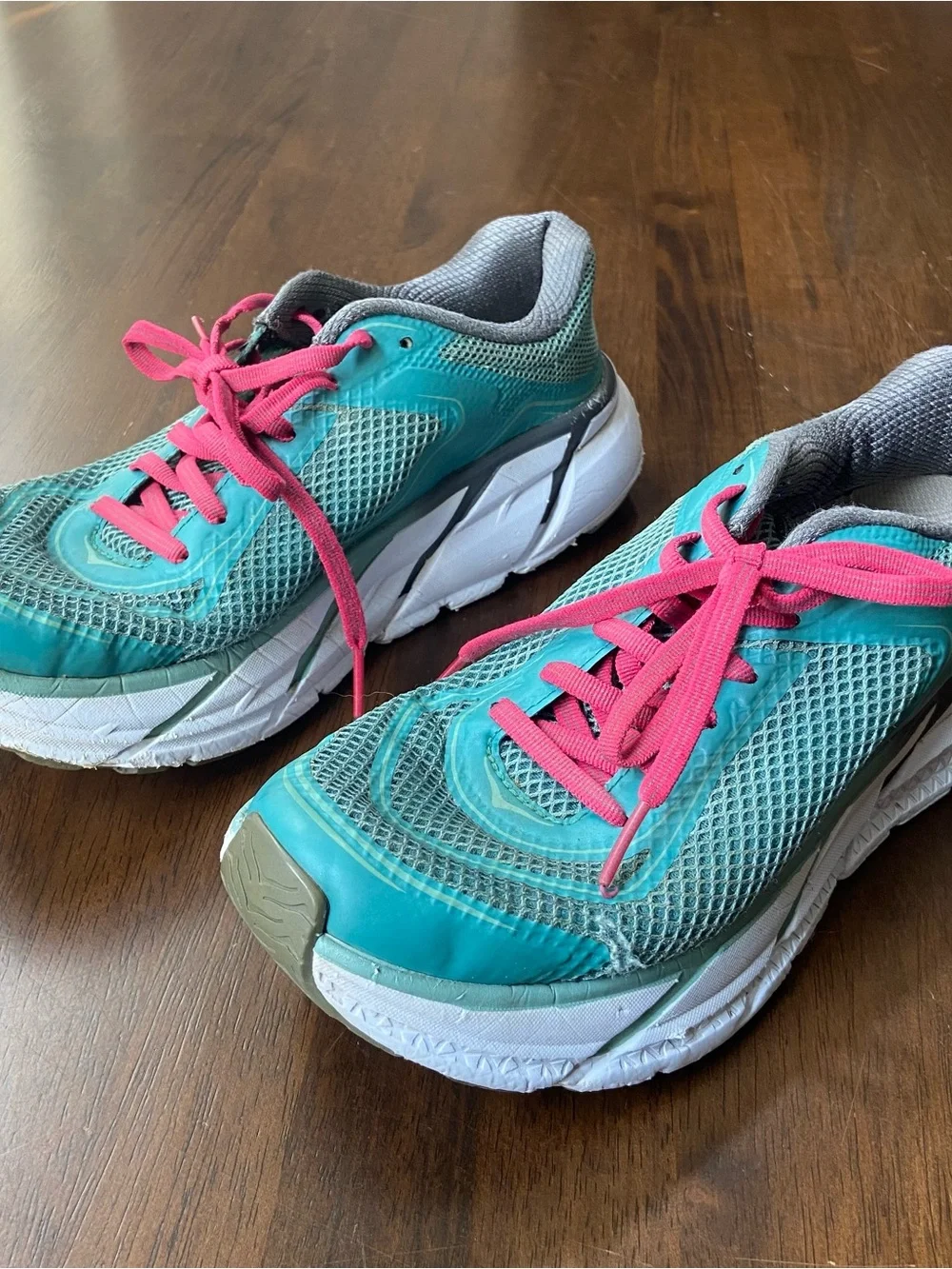 Hoka One One Napali Sneakers Womens Size 6 Turquoise Pink Running Shoes 1091611